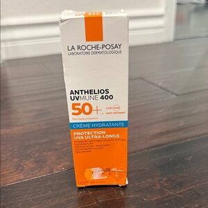 La Roche-Posay Anthelios UVmune 400 SPF 50+ Hydrating Cream
